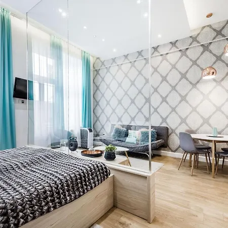 Designer In The Heart Of Apartment